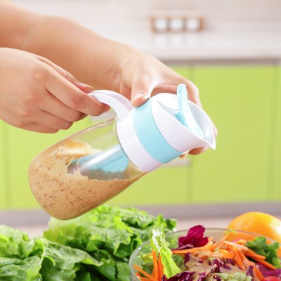 Eco-friendly Good grips salad dressing mixer shake bottle Sauce Container salad dressing shaker Twist& Pour Salad Dressing Mixer